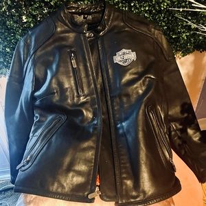 Women’s XS Harley Davidson leather moto cafe racer jacket